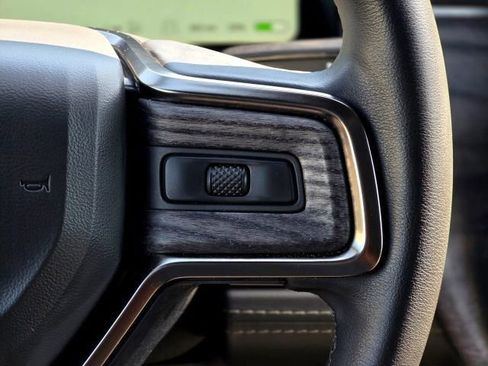 Used 2022 Rivian R1S Launch Edition AWD/4WD image 16
