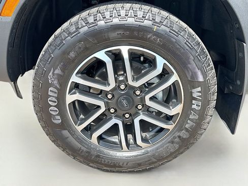 Used 2025 Ford Ranger Lariat w/ Advanced Towing Package AWD/4WD image 23