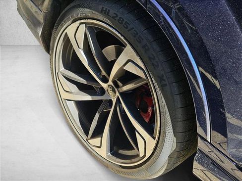 Used 2023 Audi SQ7 Prestige w/ Prestige Package image 7