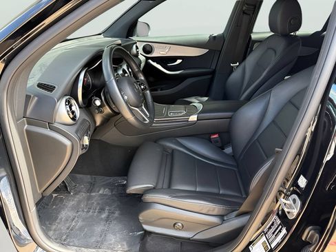 Used 2022 Mercedes-Benz GLC 300 w/ Premium Package Lite image 6