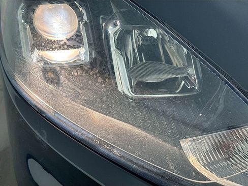 Used 2020 Ford Escape SE FWD image 35