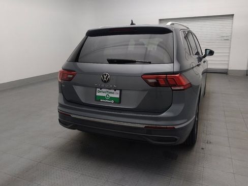 Used 2022 Volkswagen Tiguan SE FWD image 7