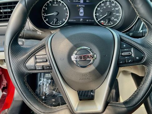 Used 2023 Nissan Maxima Platinum w/ Sport Mat Group FWD image 11