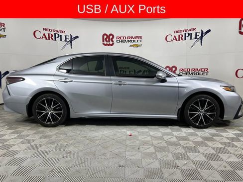 Used 2024 Toyota Camry SE w/ Convenience Package image 10