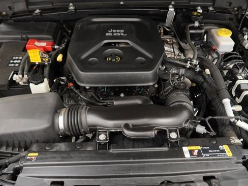 Certified 2022 Jeep Wrangler Unlimited Rubicon w/ Cold Weather Group image 48