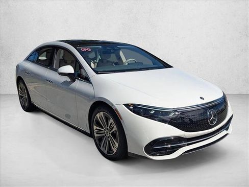 Used 2022 Mercedes-Benz EQS 450+ Sedan image 3