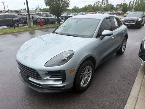 Used 2020 Porsche Macan AWD/4WD image 3