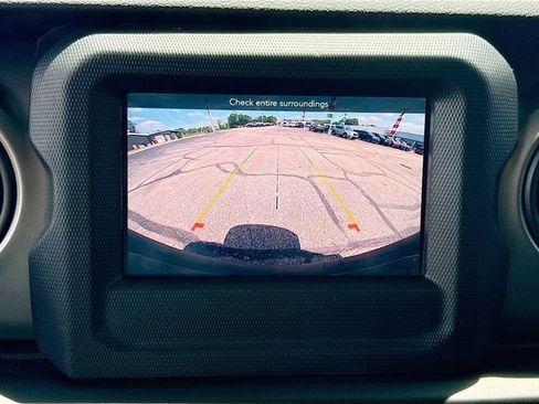 Used 2020 Jeep Wrangler Unlimited Sport S AWD/4WD image 13