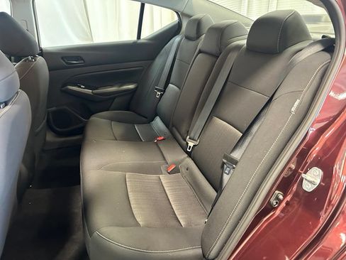 Used 2023 Nissan Altima 2.5 SV AWD/4WD image 17