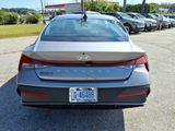 New 2025 Hyundai Elantra SE image 4