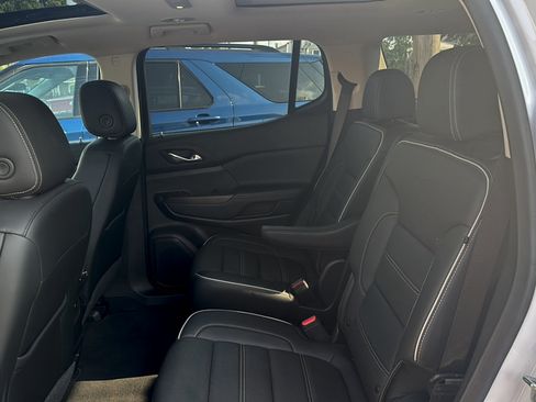 Used 2023 GMC Acadia Denali w/ Denali Ultimate Package FWD image 14