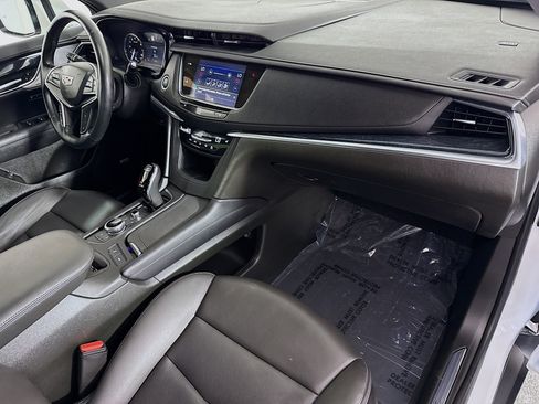 Used 2025 Cadillac XT5 Premium Luxury image 30