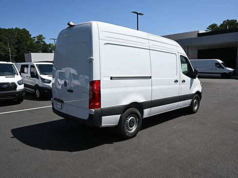 Used 2025 Mercedes-Benz Sprinter 2500 image 25