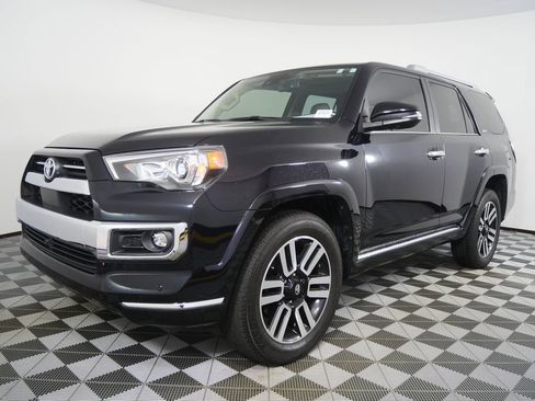 Used 2023 Toyota 4Runner Limited RWD image 7
