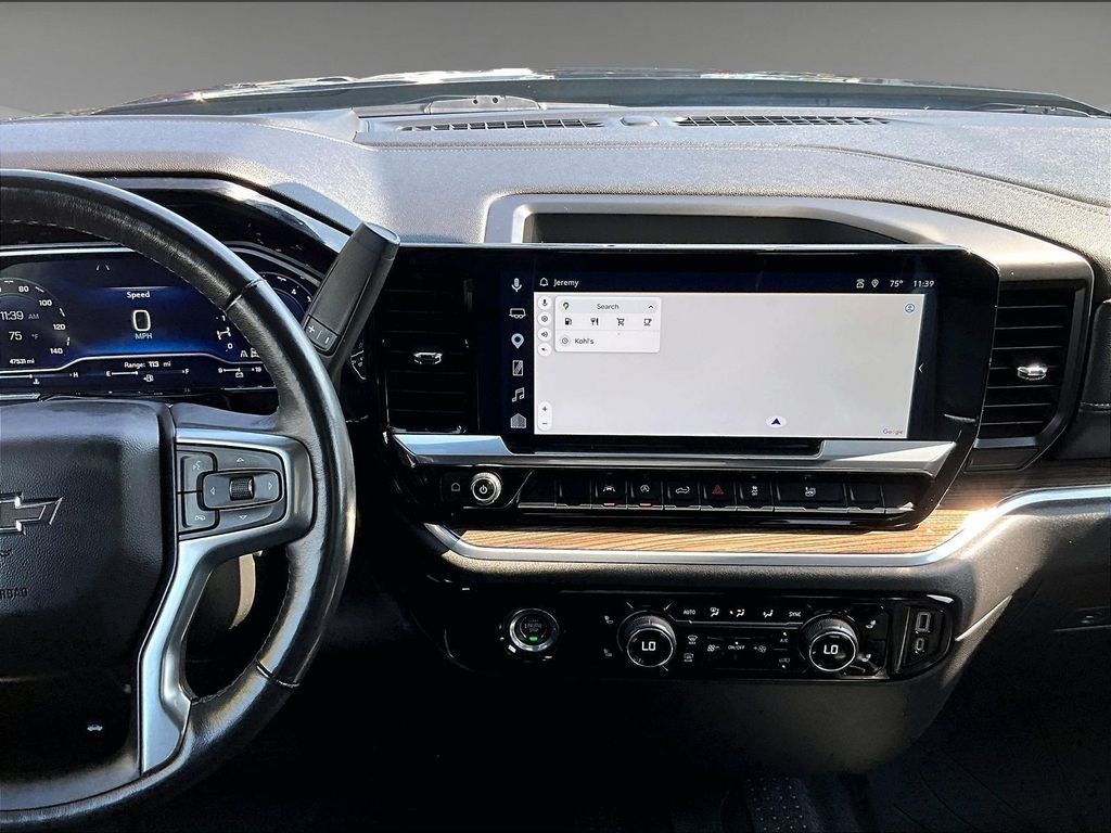 Used 2022 Chevrolet Silverado 1500 RST w/ Protection Package AWD/4WD image 18