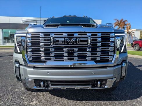 New 2026 GMC Sierra 2500 Denali w/ Denali Reserve Package AWD/4WD image 8