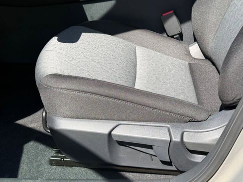 New 2026 Nissan Sentra SV w/ SV Convenience Package FWD image 17