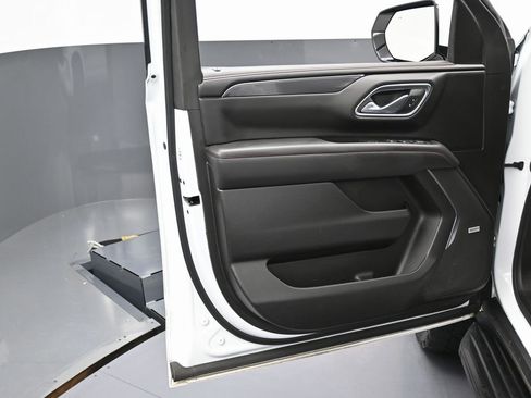 Used 2023 Chevrolet Tahoe RST w/ Luxury Package image 46