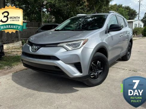 Used 2016 Toyota RAV4 LE FWD image 1