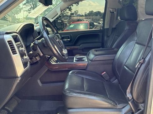 Used 2017 GMC Sierra 1500 SLT w/ SLT Premium Package AWD/4WD image 5