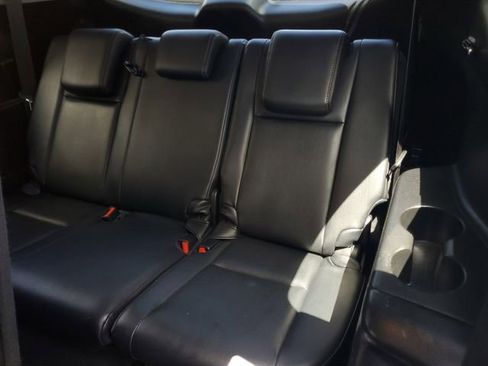 Used 2017 Toyota Highlander XLE image 11