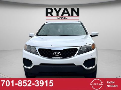 Used 2011 Kia Sorento LX AWD/4WD image 1
