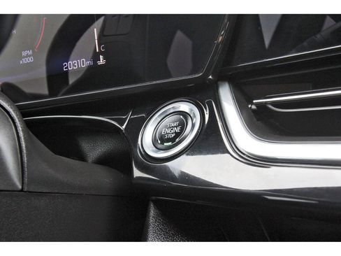 Used 2024 Chevrolet Trax RS w/ Driver Confidence Package FWD image 27