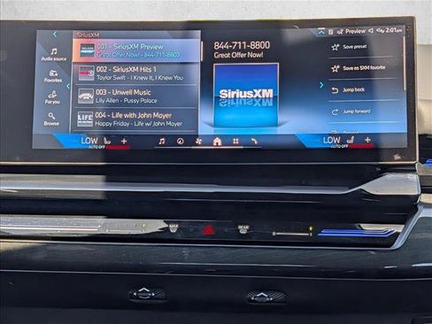 Used 2025 BMW 530i RWD image 15