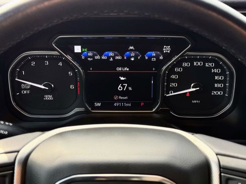 Used 2021 GMC Yukon XL Denali image 21