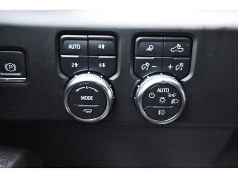 Used 2024 GMC Sierra 2500 AT4 w/ Max Trailering Package image 18