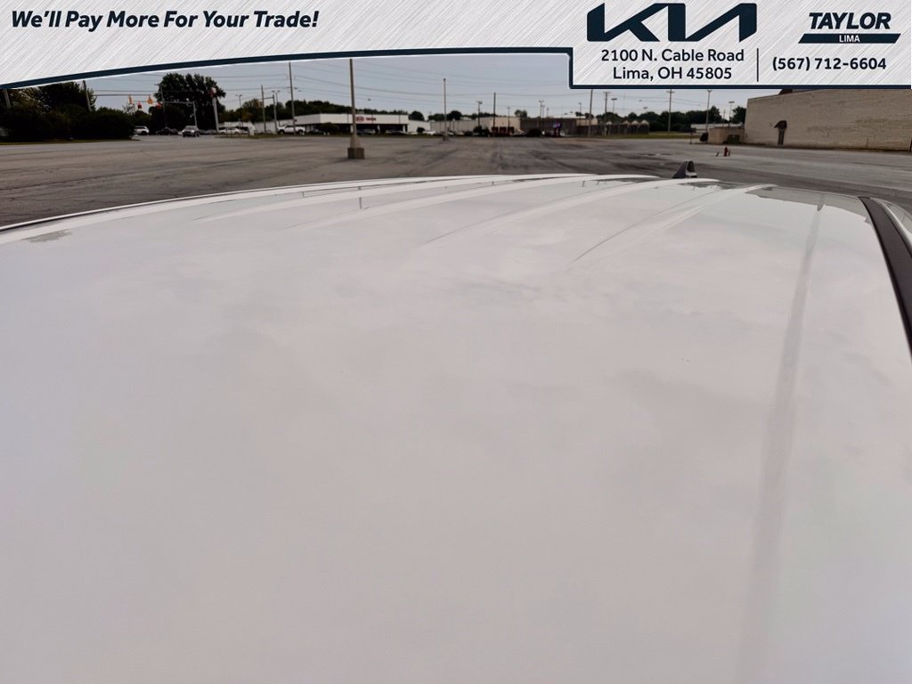 Used 2024 Chrysler Pacifica Limited FWD image 13
