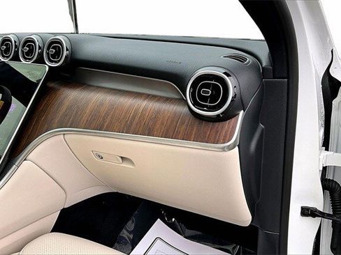 Certified 2025 Mercedes-Benz GLC 300 4MATIC image 29