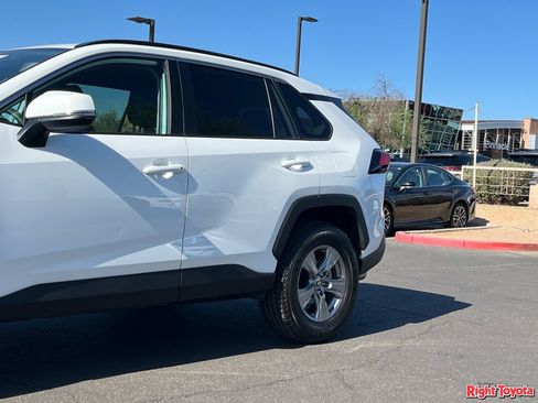Certified 2025 Toyota RAV4 XLE AWD/4WD image 10