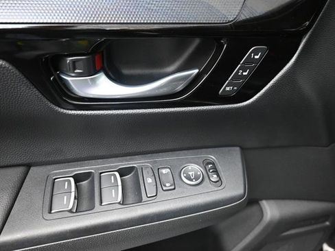Used 2024 Honda CR-V Sport Touring image 6