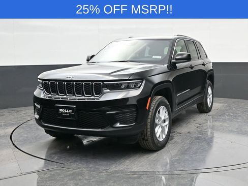 New 2025 Jeep Grand Cherokee Laredo X w/ Luxury Tech Group I AWD/4WD image 2