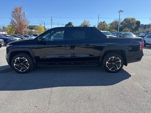 New 2026 Chevrolet Silverado EV LT image 3