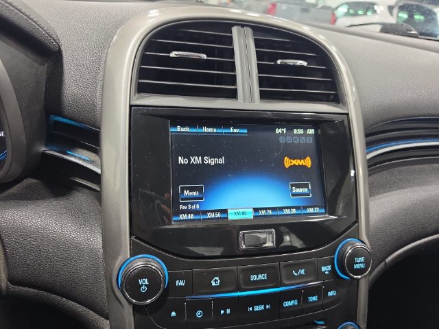 Used 2015 Chevrolet Malibu LT FWD image 8