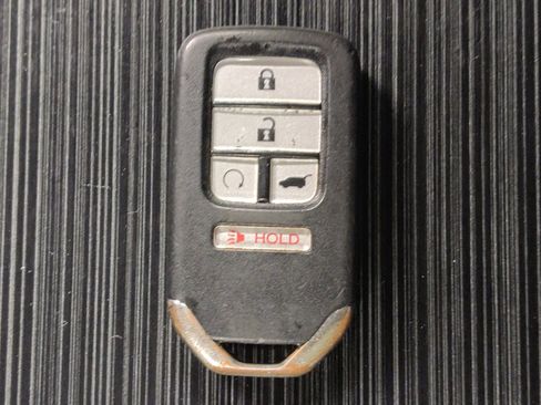Used 2022 Honda Pilot Touring image 32