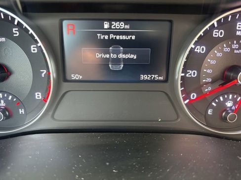 Used 2024 Kia Forte LXS image 12