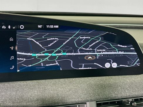 Used 2024 Lucid Air Touring AWD/4WD image 22