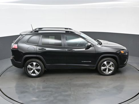Used 2022 Jeep Cherokee Limited image 40
