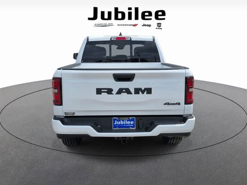 New 2026 RAM 1500 Express AWD/4WD image 3