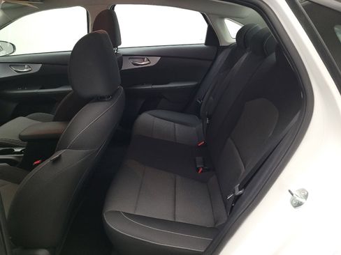 Used 2024 Kia Forte LXS image 18