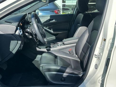 Used 2017 Mercedes-Benz GLA 250 w/ Premium Package image 2