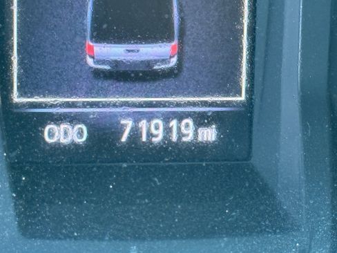 Used 2022 Toyota Tacoma SR image 6