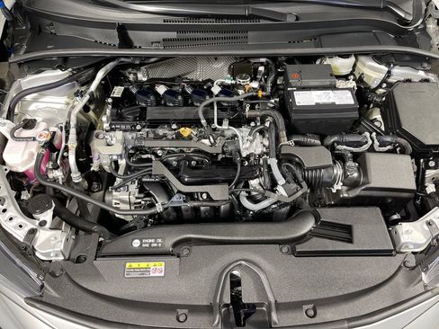 Certified 2024 Toyota Corolla SE FWD image 9