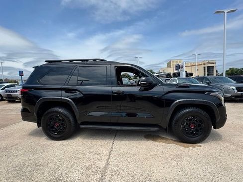 Used 2025 Toyota Sequoia TRD Pro AWD/4WD image 5