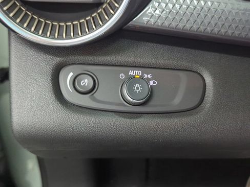 Used 2026 Chevrolet Trax ACTIV w/ Driver Confidence Package FWD image 11