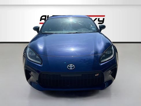 Used 2023 Toyota GR86 Premium w/ ALL Weather Mat Package (TMS) RWD image 2