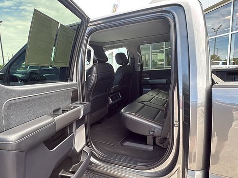 Used 2025 Ford F350 Lariat w/ Lariat Ultimate Package AWD/4WD image 14